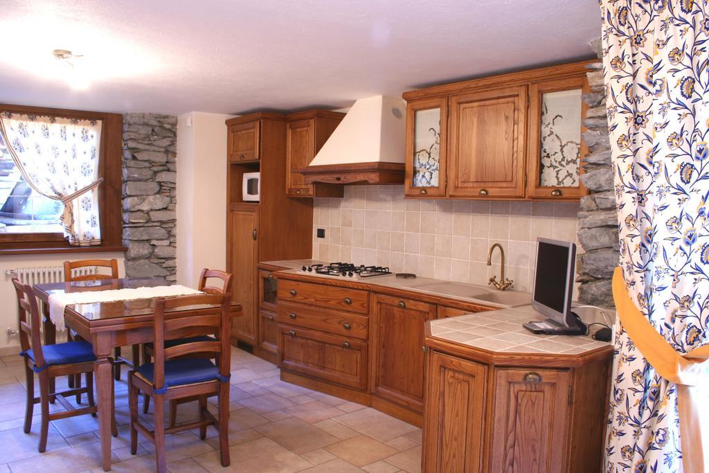 Maison Chante Lune Introd Rum bild